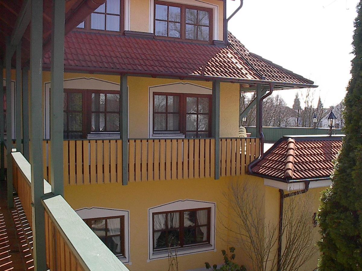 Hotel Fohlenhof Ampfing Exterior photo
